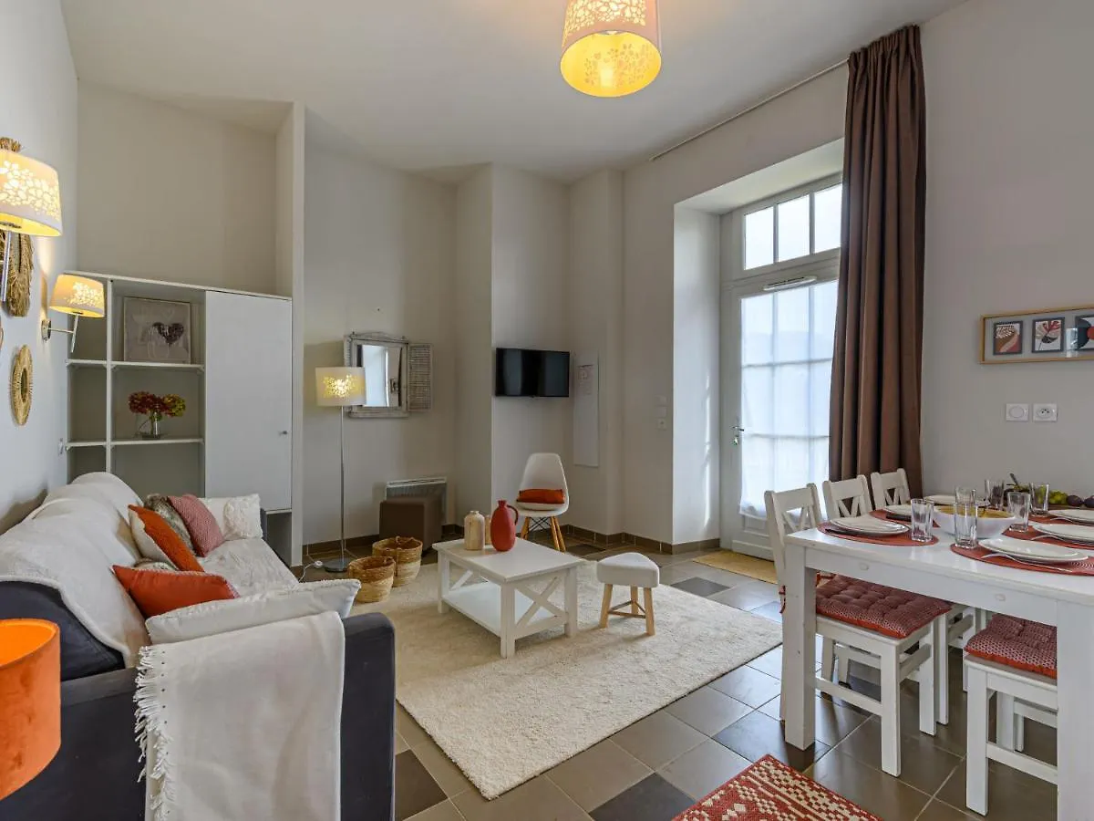 Apartment Chateau De Kergonano-9 By Interhome Baden França